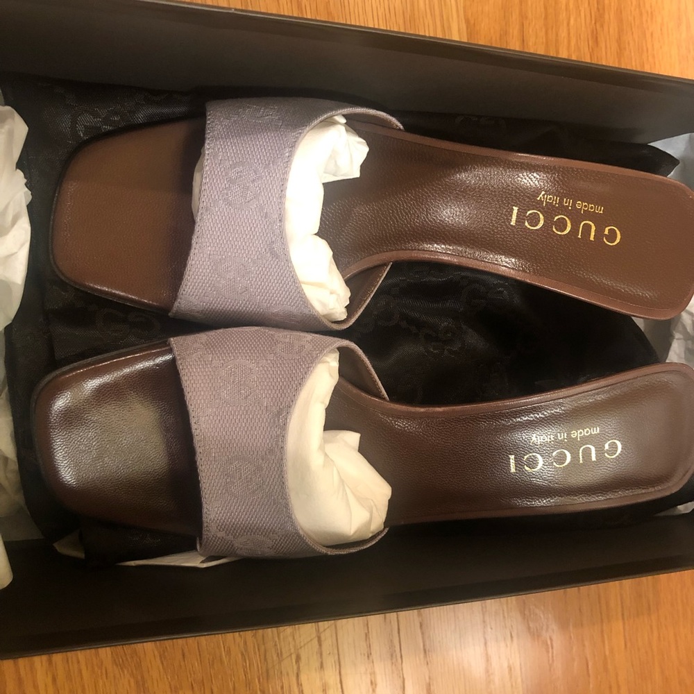 GUCCI LIGHT PURPLE FLATS